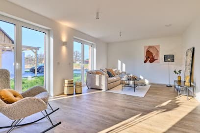 CR-LIVING Home Staging Service