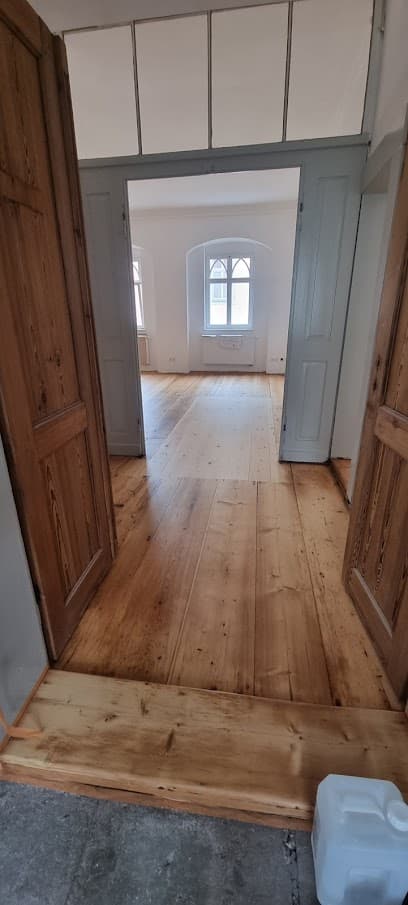 Lars Tennert Parkett und Bodenbeläge