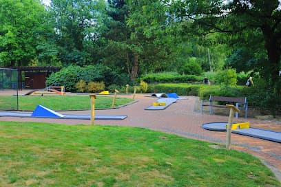 Minigolf und Café im Schlosspark Bad Bentheim